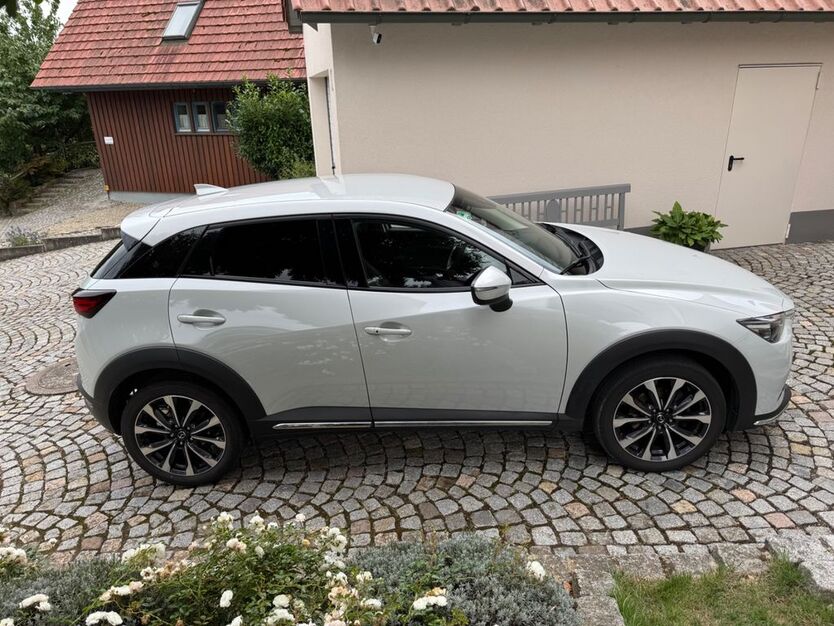 Mazda CX-3 117.000 km 14.700 € Werneck 97440
