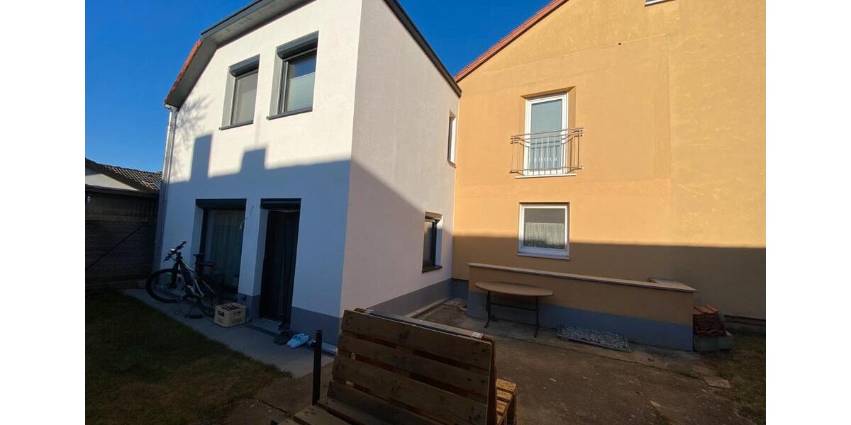 Mehrfamilienhaus, Wohnhaus Albertshofen - 10 Zimmer, 236 m&sup2;, 595.000&euro; | Angebot:26385831