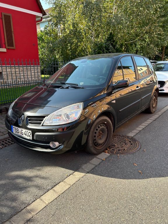Renault Megane 174.000 km 1.800 € Lauda 97922