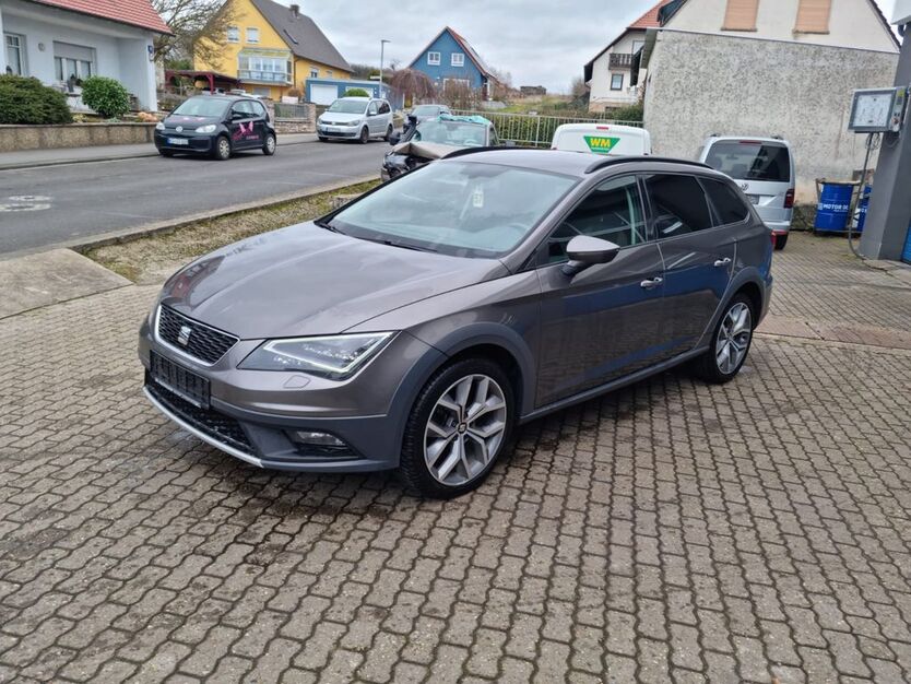 Seat Leon 75.000 km 14.990 € Stammheim 97509