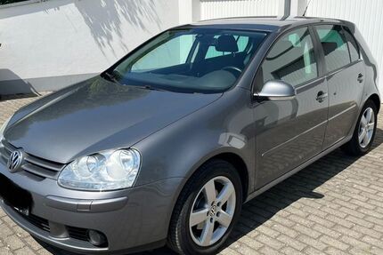 VW Golf 131.000 km 6.000 &euro; Ochsenfurt 97199