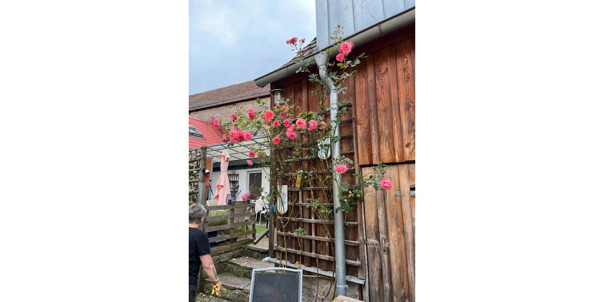 Bauernhaus, Landhaus Kitzingen - 6 Zimmer, 140 m&sup2;, 420.000&euro; | Angebot:26759983