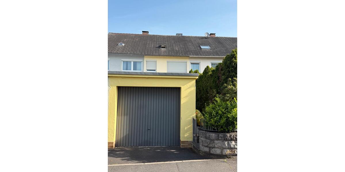 Reihenhaus Karlstadt - 5 Zimmer, 117 m&sup2;, 1.250&euro; | Angebot:26677325