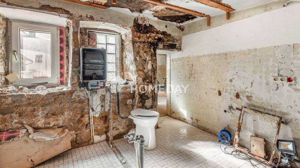 Einfamilienhaus Eußenheim Aschfeld - 8 Zimmer, 275 m&sup2;, 40.000&euro; | Angebot:25702868