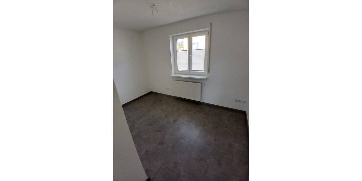 Einfamilienhaus Arnstein - 6 Zimmer, 173 m&sup2;, 550.000&euro; | Angebot:26443438