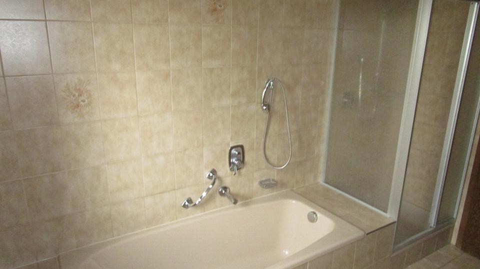 Mehrfamilienhaus, Wohnhaus Röthlein - 8 Zimmer, 239 m&sup2;, 450.000&euro; | Angebot:26432113
