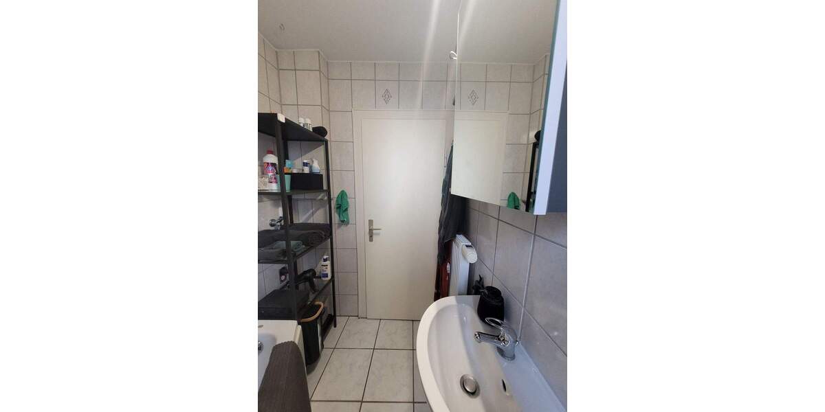 Etagenwohnung Gerbrunn - 3 Zimmer, 68 m&sup2;, 760&euro; | Angebot:26657143