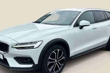 Volvo V60 Cross Country 146.136 km 26.990 € Würzburg 97076