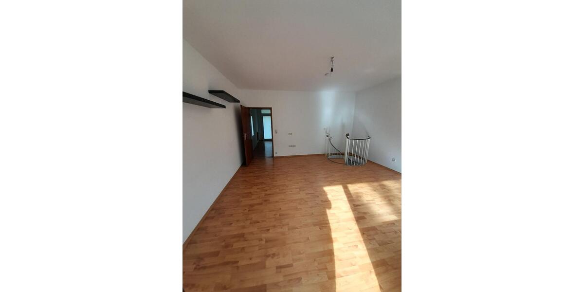 Maisonettenwohnung Würzburg Steinbachtal - 2 Zimmer, 68 m&sup2;, 740&euro; | Angebot:26297648