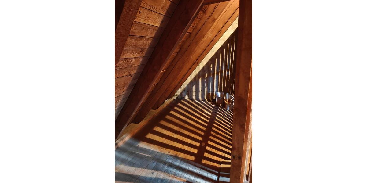 Dachgeschoßwohnung Höchberg - 1 Zimmer, 23 m&sup2;, 89.000&euro; | Angebot:26163916