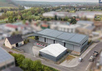 Große Gewerbefläche mit LagerMontage Hallen