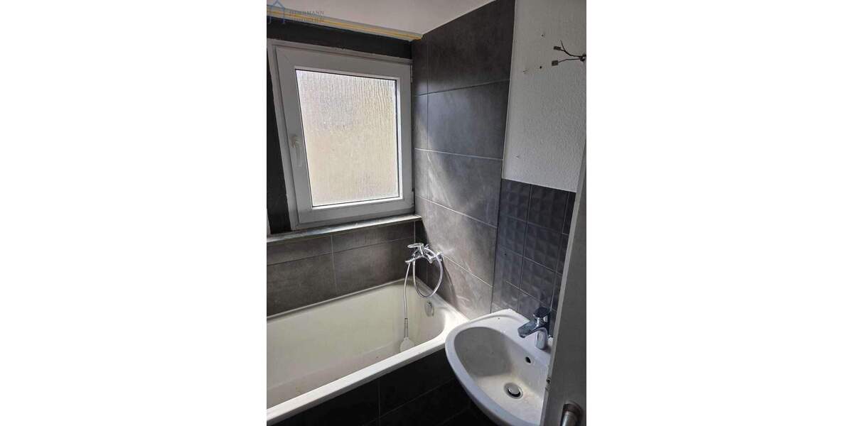 Mehrfamilienhaus, Wohnhaus Gerbrunn - 1 Zimmer, 310 m&sup2;, 690.000&euro; | Angebot:24436270