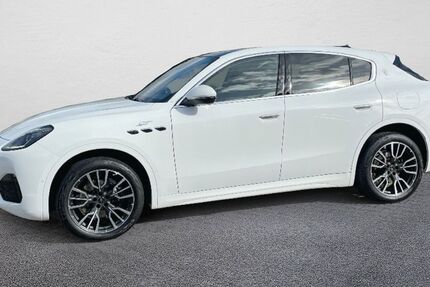 Maserati Grecale 18.373 km 65.990 € Würzburg 97076
