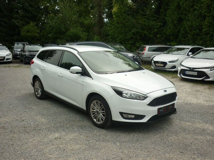 Ford Focus 114.000 km 8.990 € Estenfeld bei Würzburg 97230