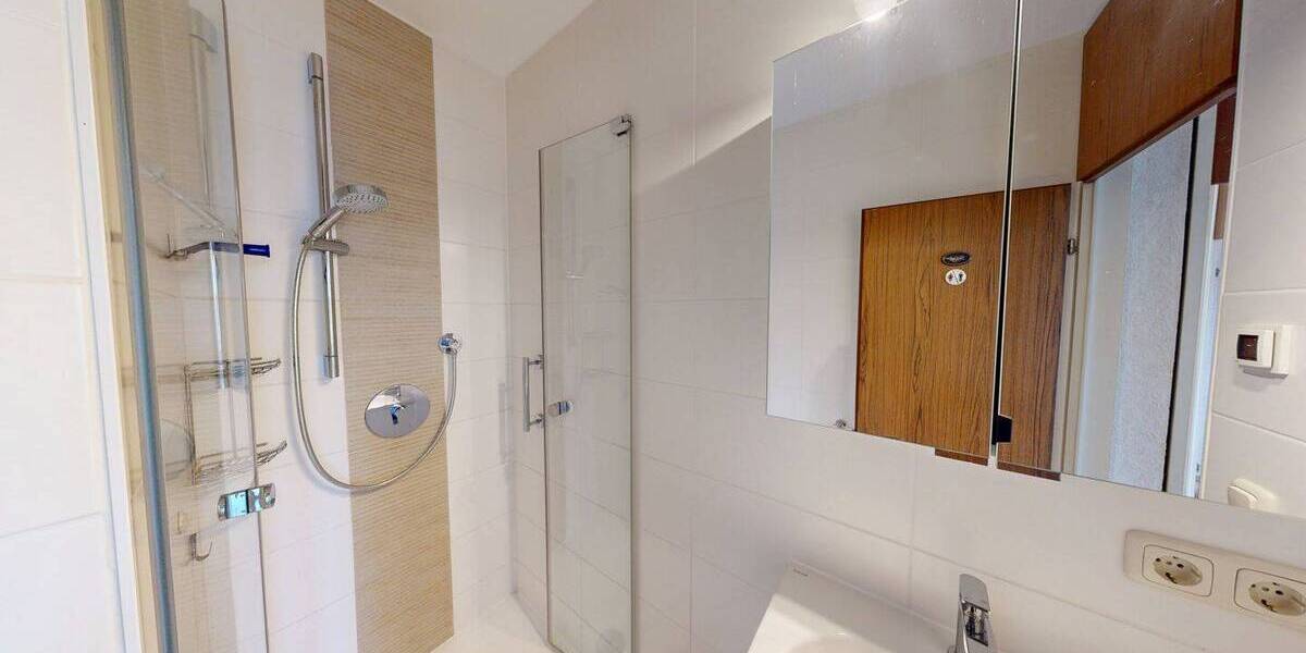 Reihenendhaus Würzburg Heuchelhof - 7 Zimmer, 170 m&sup2;, 590.000&euro; | Angebot:26028388