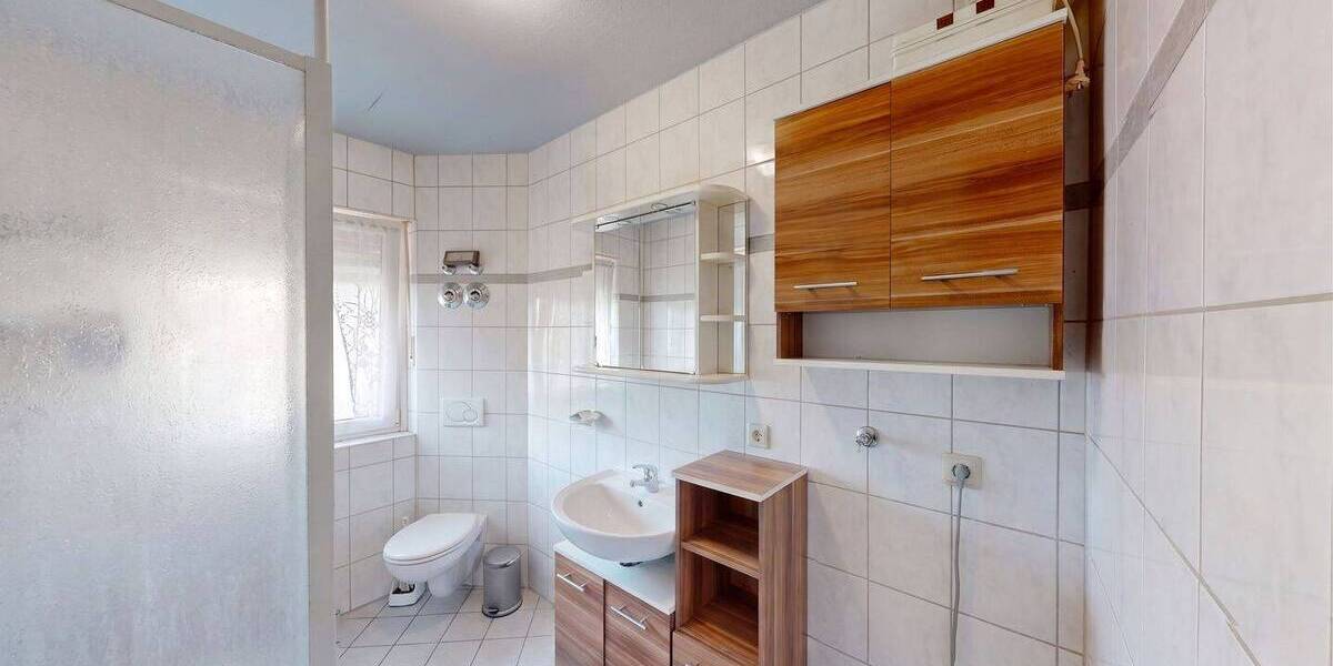 Mehrfamilienhaus, Wohnhaus Randersacker - 1 Zimmer, 222 m&sup2;, 420.000&euro; | Angebot:26695331