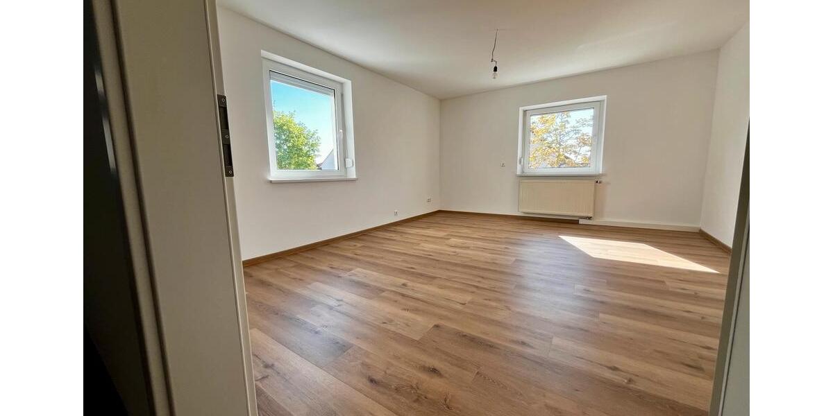 Etagenwohnung Grafenrheinfeld - 5 Zimmer, 135 m&sup2;, 1.200&euro; | Angebot:26329453
