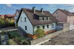 Mehrfamilienhaus, Wohnhaus Waldbüttelbrunn - 7 Zimmer, 164 m&sup2;, 380.000&euro; | Angebot:26016142