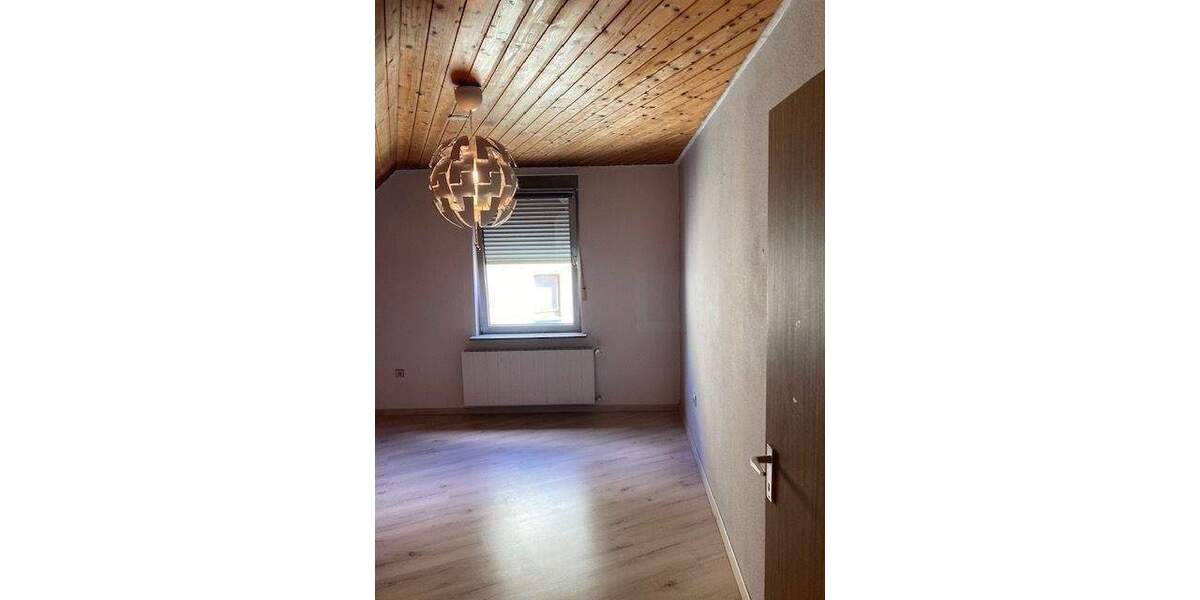 Mehrfamilienhaus, Wohnhaus Zell a. Main - 9 Zimmer, 229 m&sup2;, 385.000&euro; | Angebot:26486773