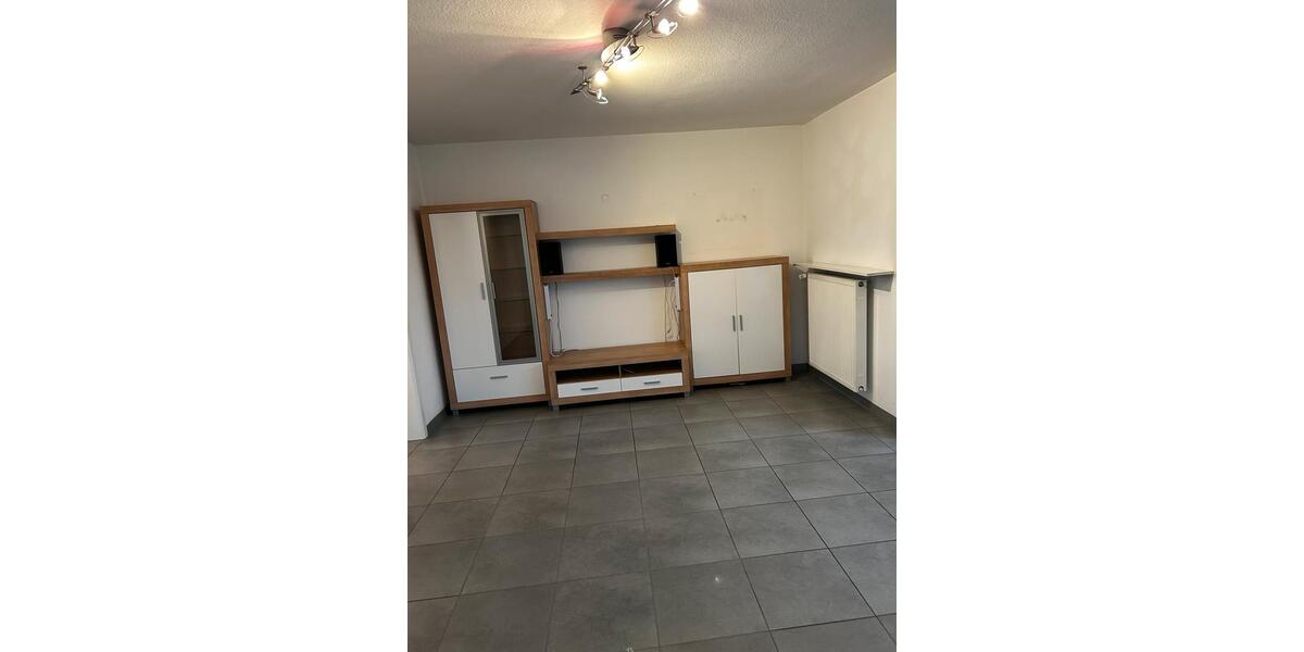 Helle 4 Zimmer Wohnung für zwei Personen oder auch als Praxis 4 zimmer