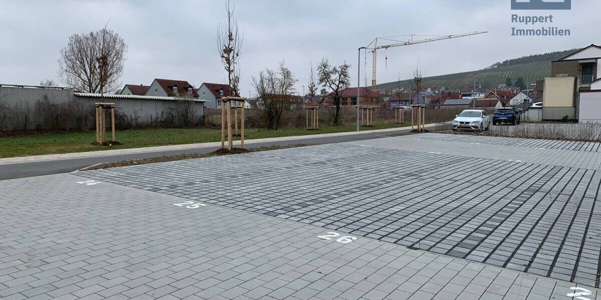 Garagen / Stellplätze Eibelstadt - 12.500&euro; | Angebot:25666643