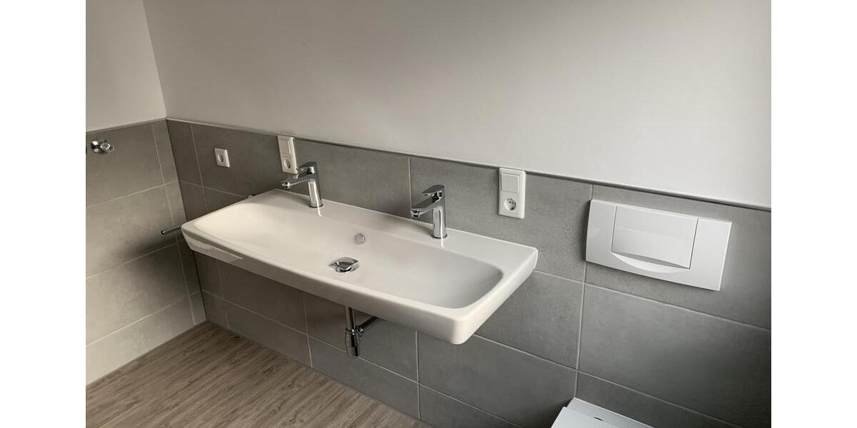 Erdgeschoßwohnung Margetshöchheim - 5 Zimmer, 146 m&sup2;, 1.730&euro; | Angebot:26589431