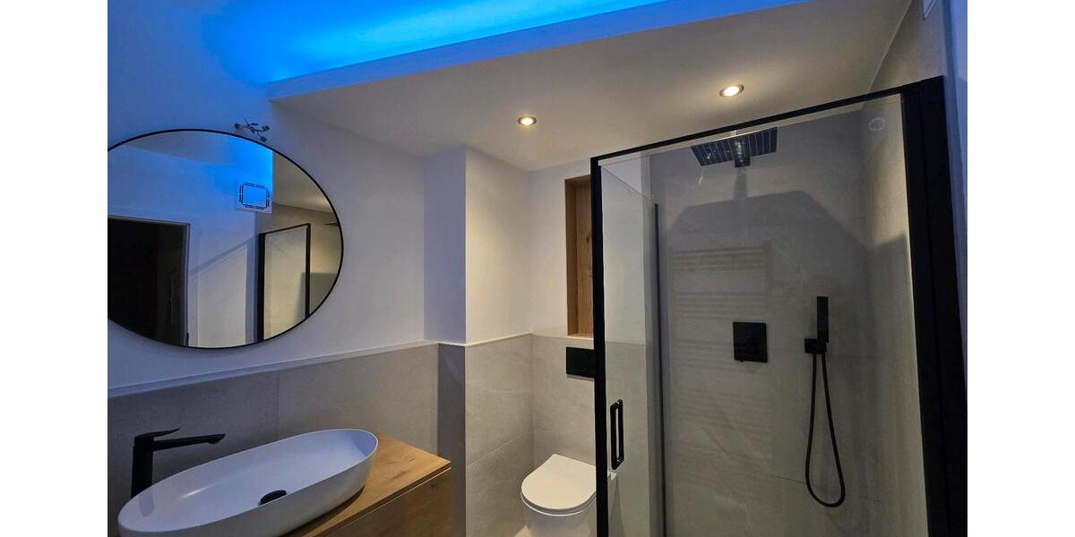 RENOVIERTE, PROVISIONSFREIE UND HELLE 3-ZI.-EG-WOHNUNG 3 zimmer