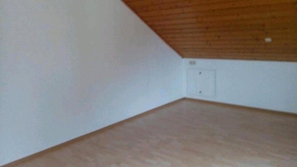 Dachgeschoßwohnung Prosselsheim - 4 Zimmer, 120 m&sup2;, 700&euro; | Angebot:26211442