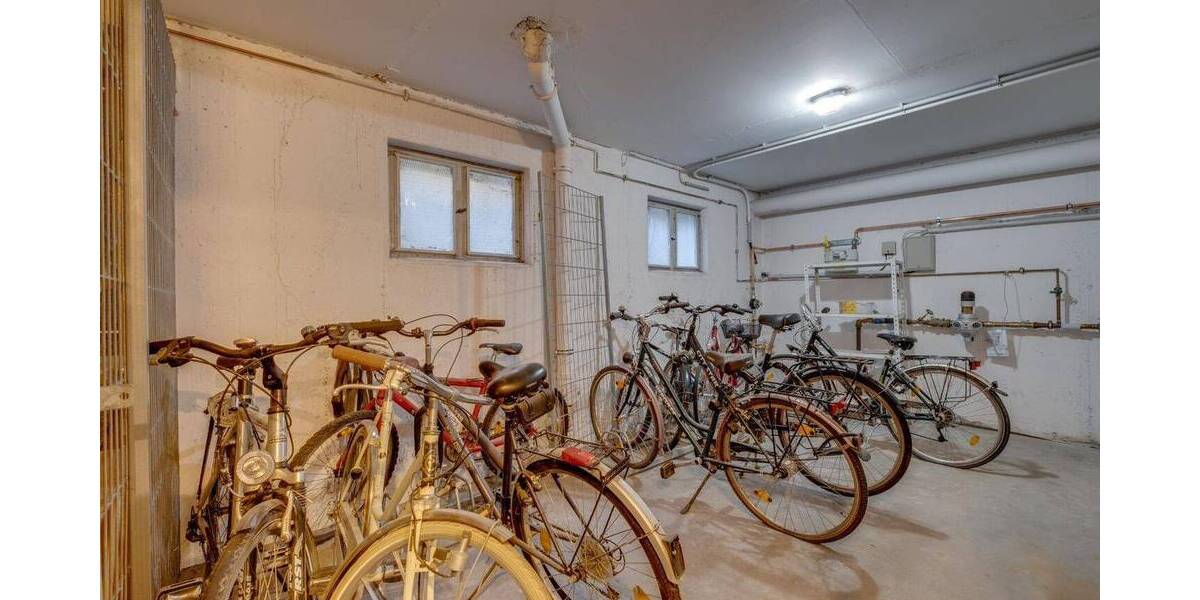 Etagenwohnung Höchberg - 2 Zimmer, 61 m&sup2;, 720&euro; | Angebot:26108134