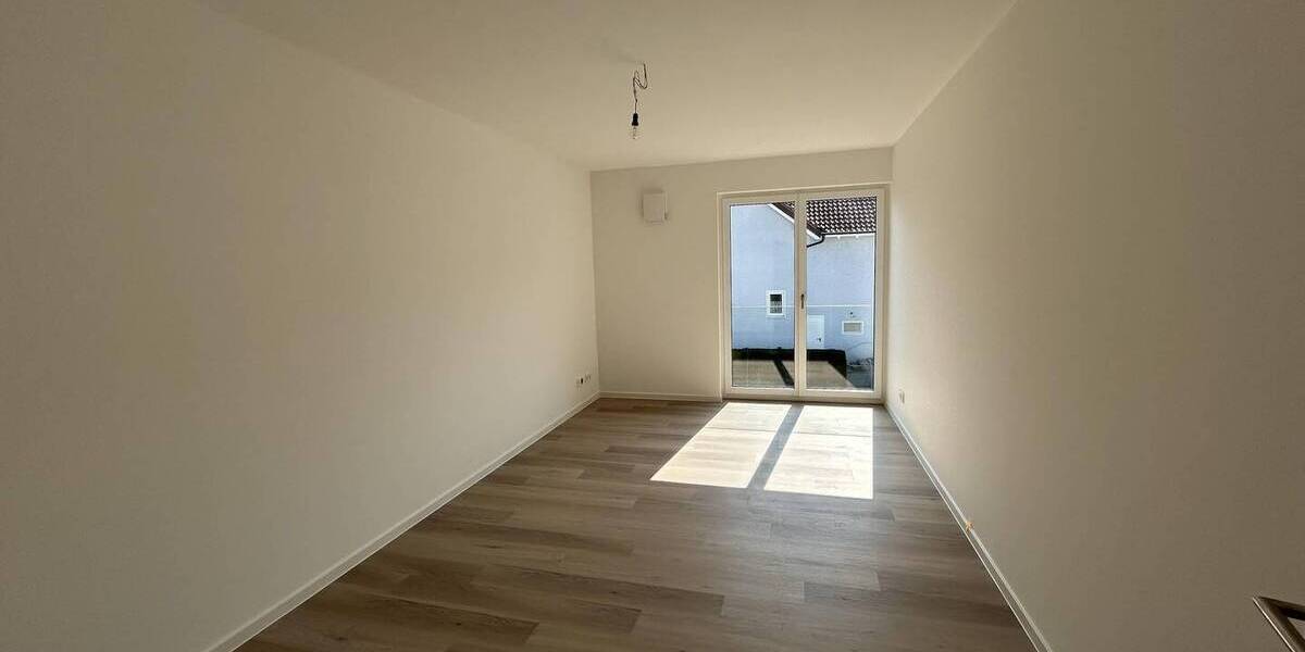 Etagenwohnung Zell am Main - 3 Zimmer, 108 m&sup2;, 1.570&euro; | Angebot:26020864