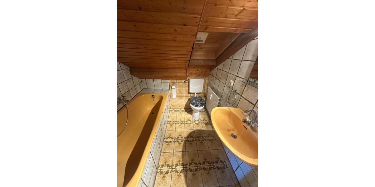 Dachgeschoßwohnung Würzburg Heuchelhof - 2 Zimmer, 43 m&sup2;, 505&euro; | Angebot:26252368