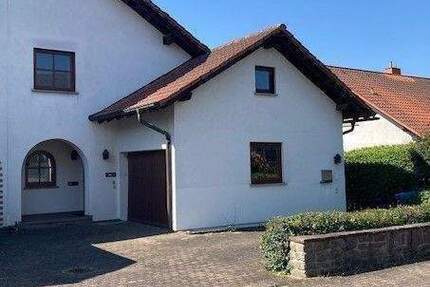 Haus Uettingen - 8 Zimmer, 240 m&sup2;, 399.000&euro; | Angebot:26117572