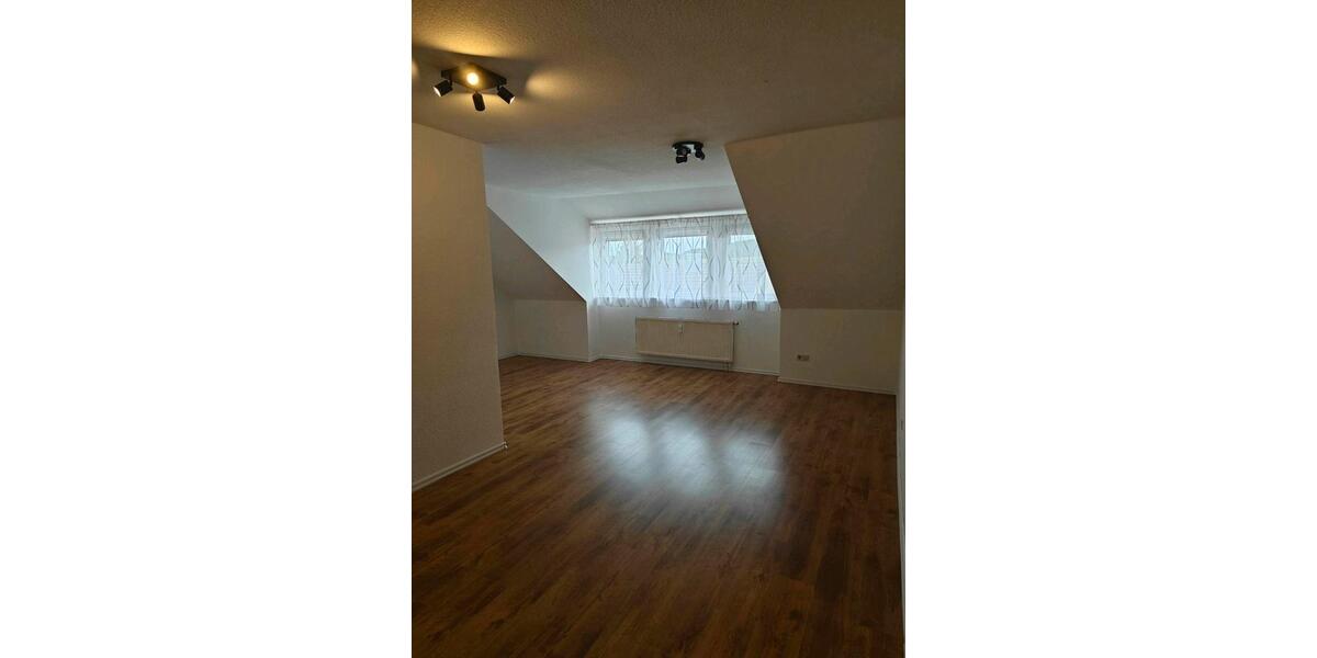 Dachgeschoßwohnung Hafenlohr - 3 Zimmer, 71 m&sup2;, 580&euro; | Angebot:26120691