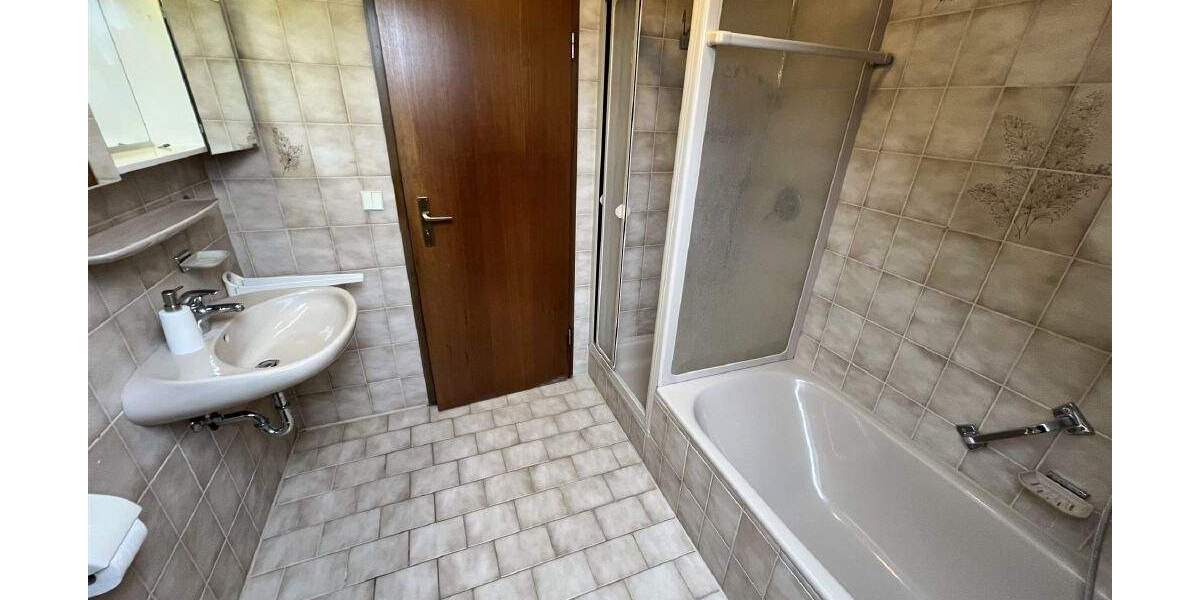 Etagenwohnung Tauberbischofsheim - 3 Zimmer, 72 m&sup2;, 165.000&euro; | Angebot:25778753