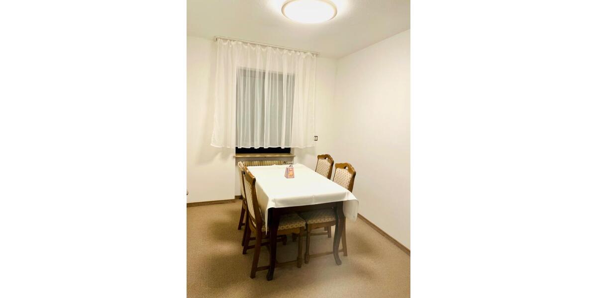 Etagenwohnung Eußenheim - 4 Zimmer, 100 m&sup2;, 1.300&euro; | Angebot:27596876
