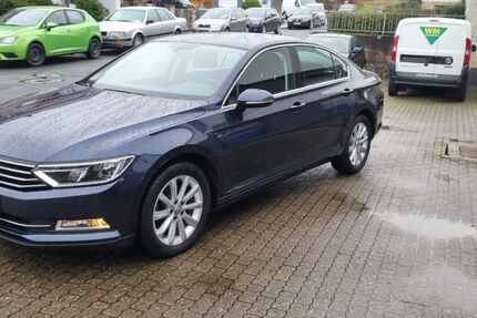 VW Passat 86.000 km 14.990 € Stammheim 97509