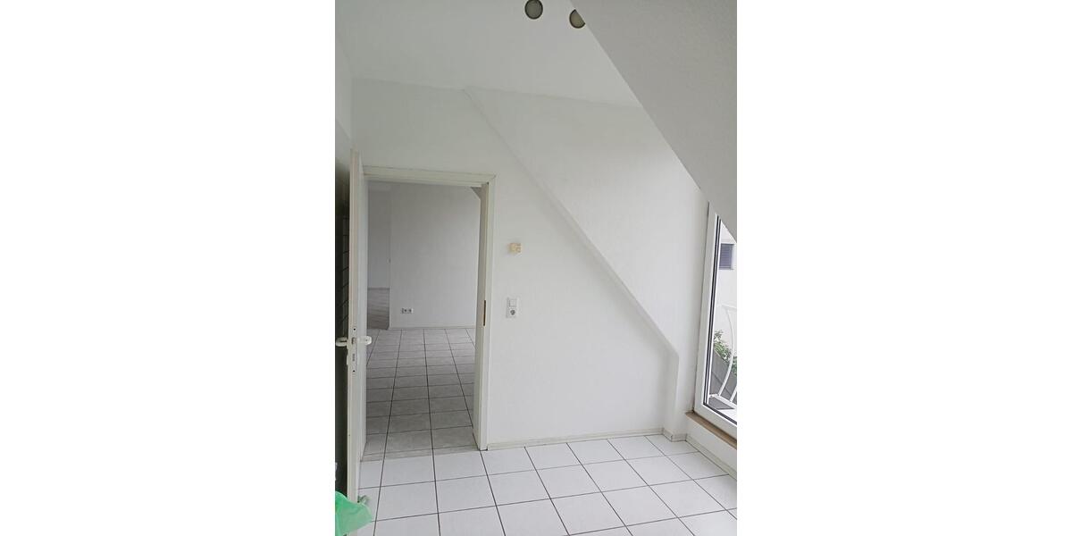 Etagenwohnung Urspringen - 4.5 Zimmer, 128 m&sup2;, 880&euro; | Angebot:26228432